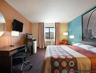 Super 8 By Wyndham Collinsville St. Louis Exterior photo